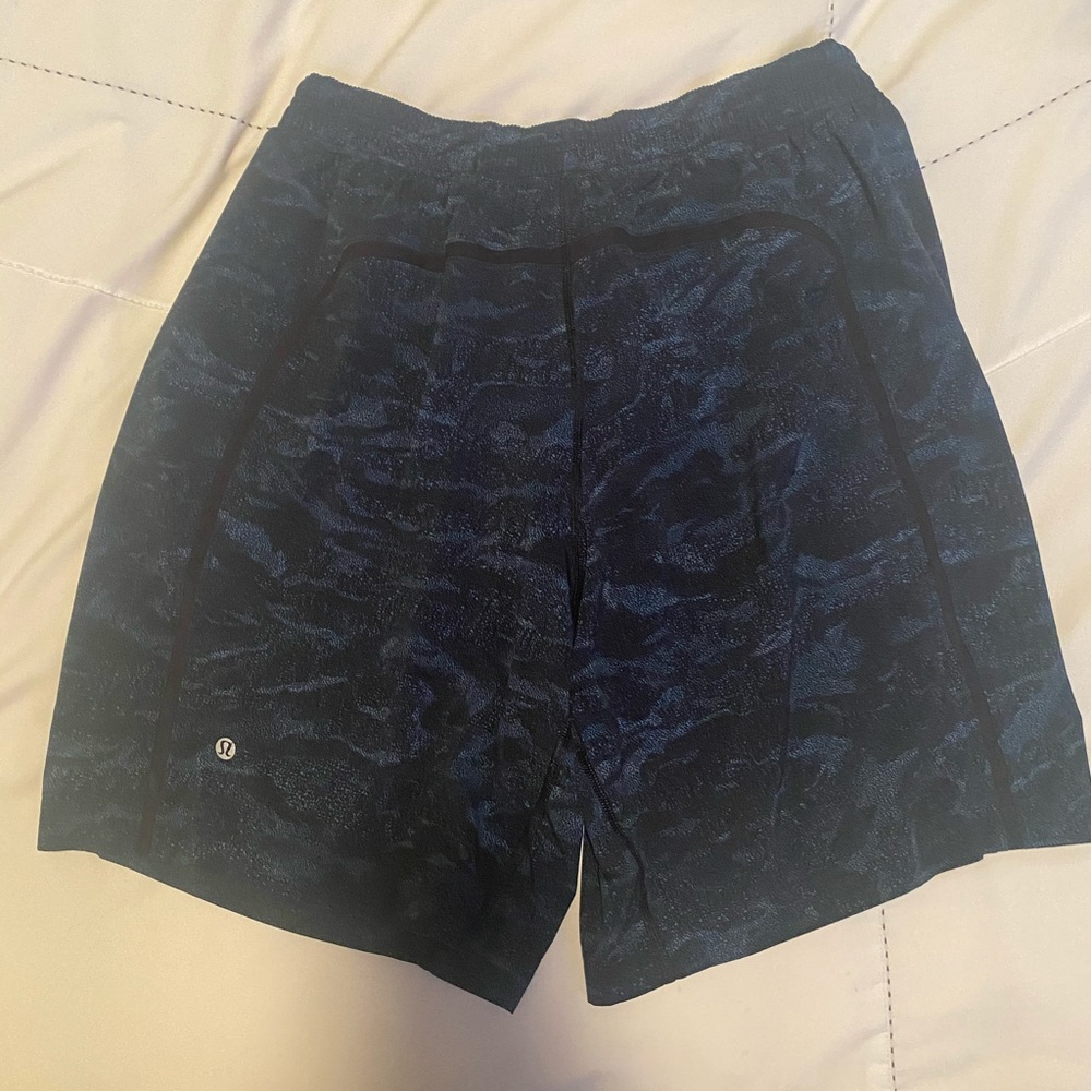 Lululemon Pacebreaker 9” w/ Liner